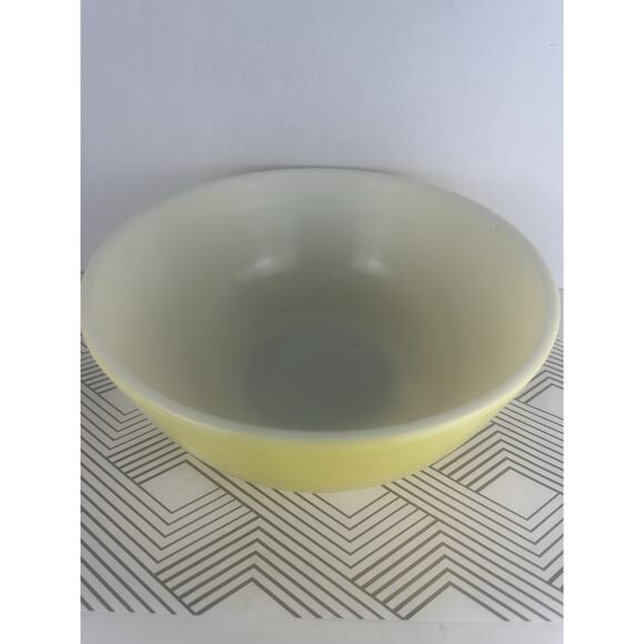 Vtg MCM Yellow Pyrex Large Nesting Mixing Bowl 4 QT #404 Primary Color 10” USA - Picture 5 of 8